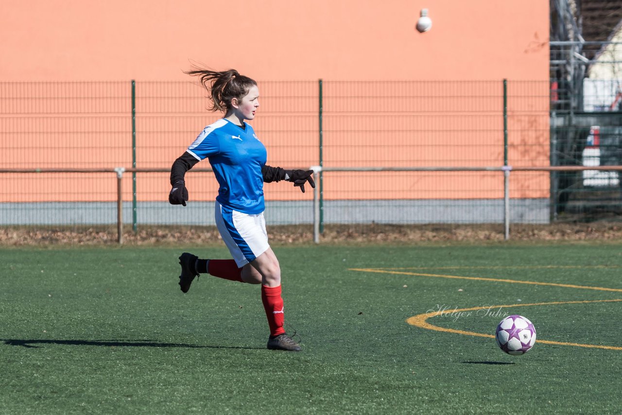 Bild 164 - B-Juniorinnen Halbfinale SVHU - Holstein Kiel : Ergebnis: 3:0